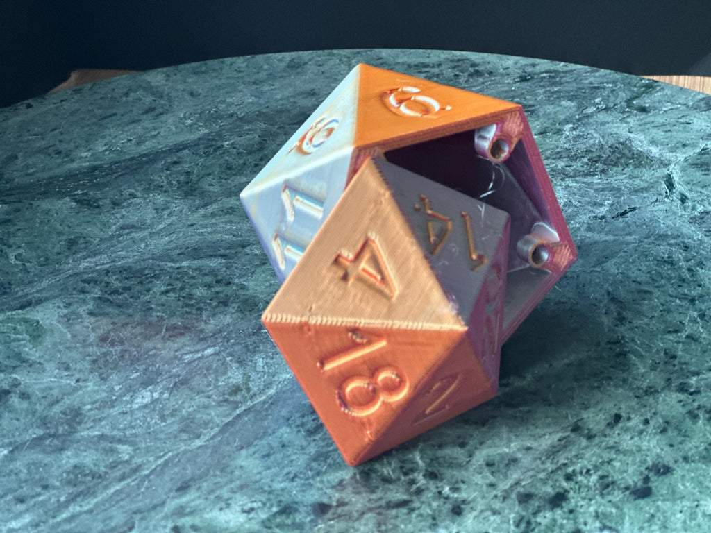 D20 Dice Box with Magnetic Lid