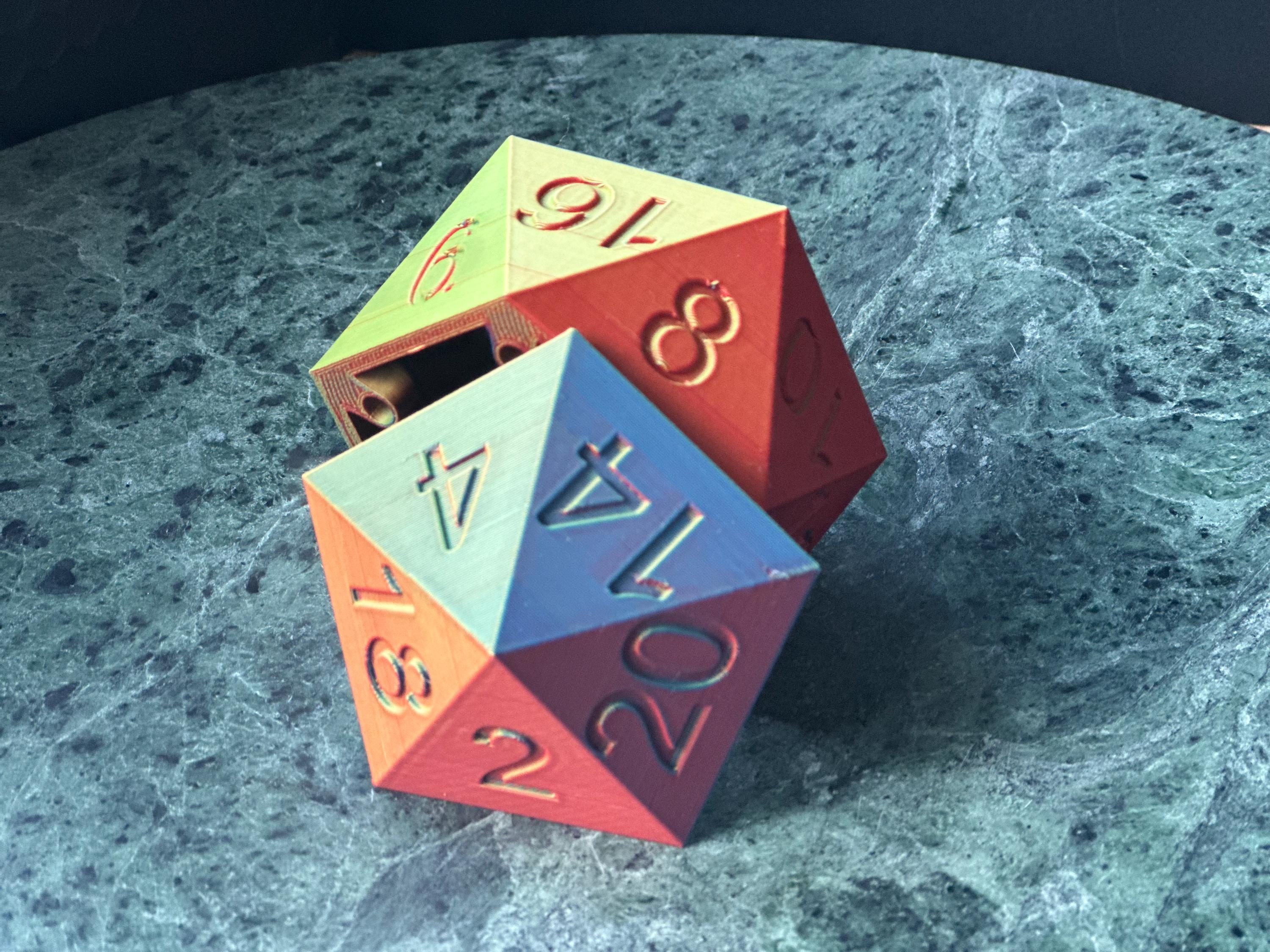 D20 Dice Box with Magnetic Lid