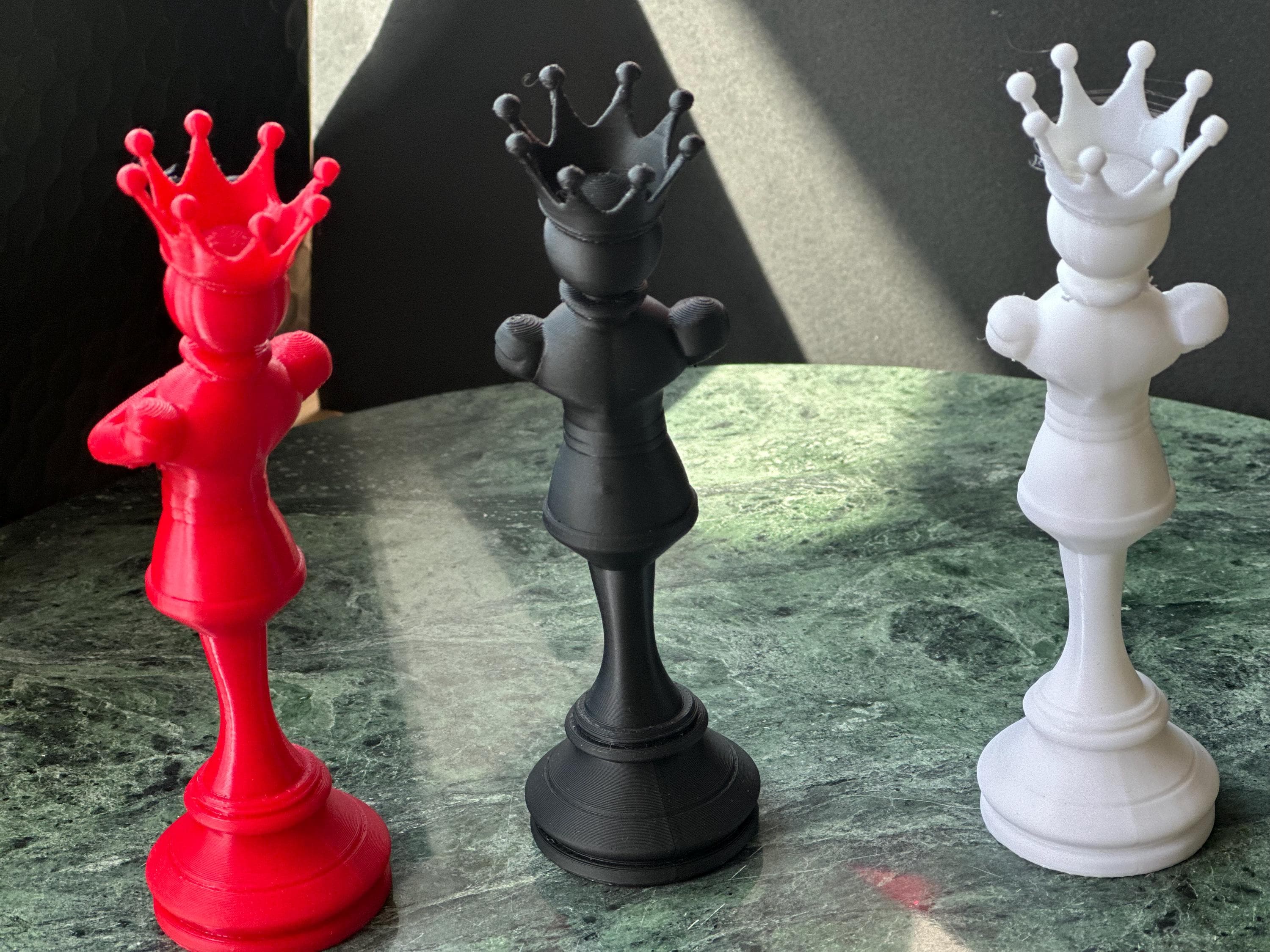 Chess King & Queen Figurine Set