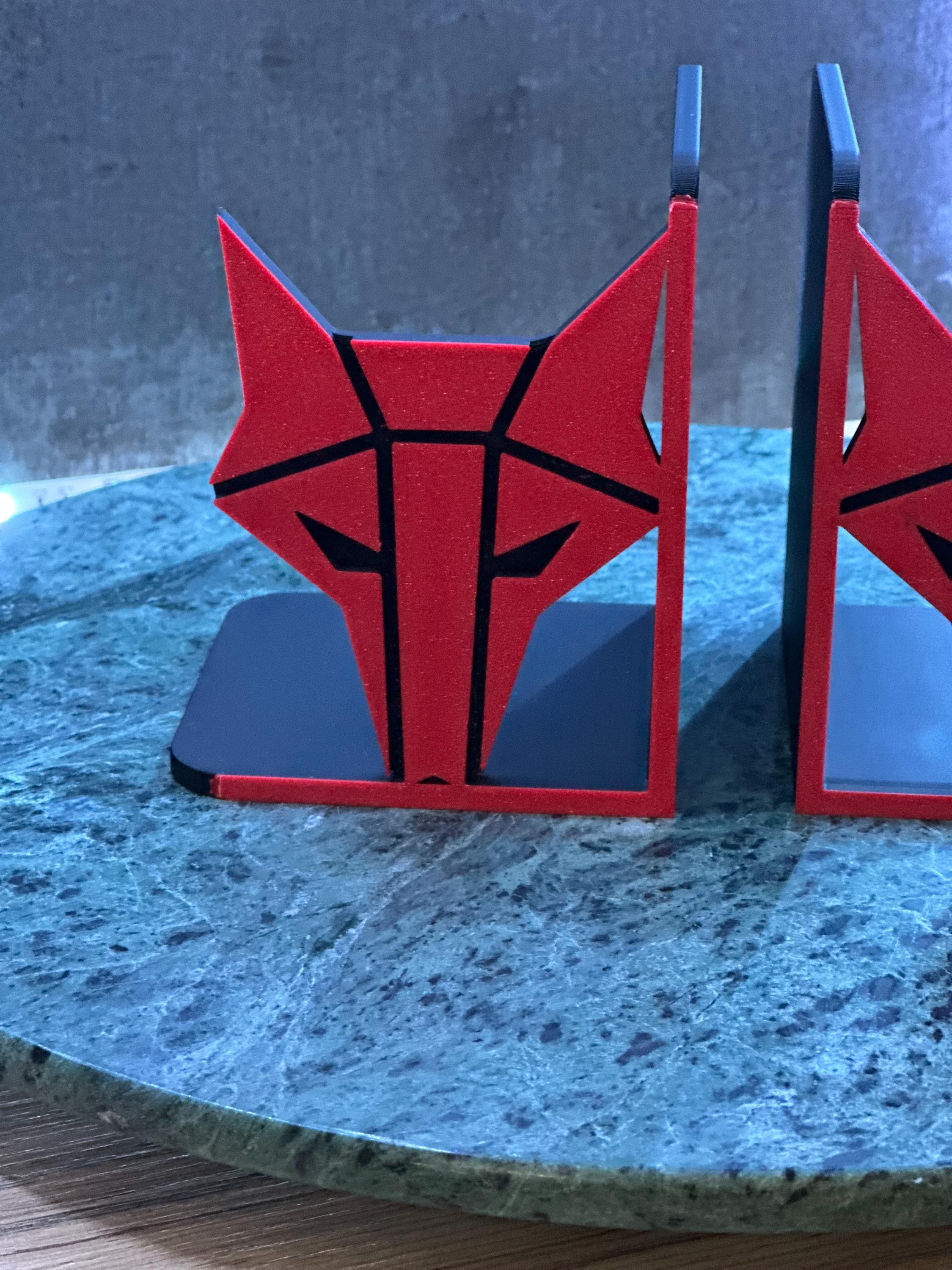 Red Rising Wolf Bookend