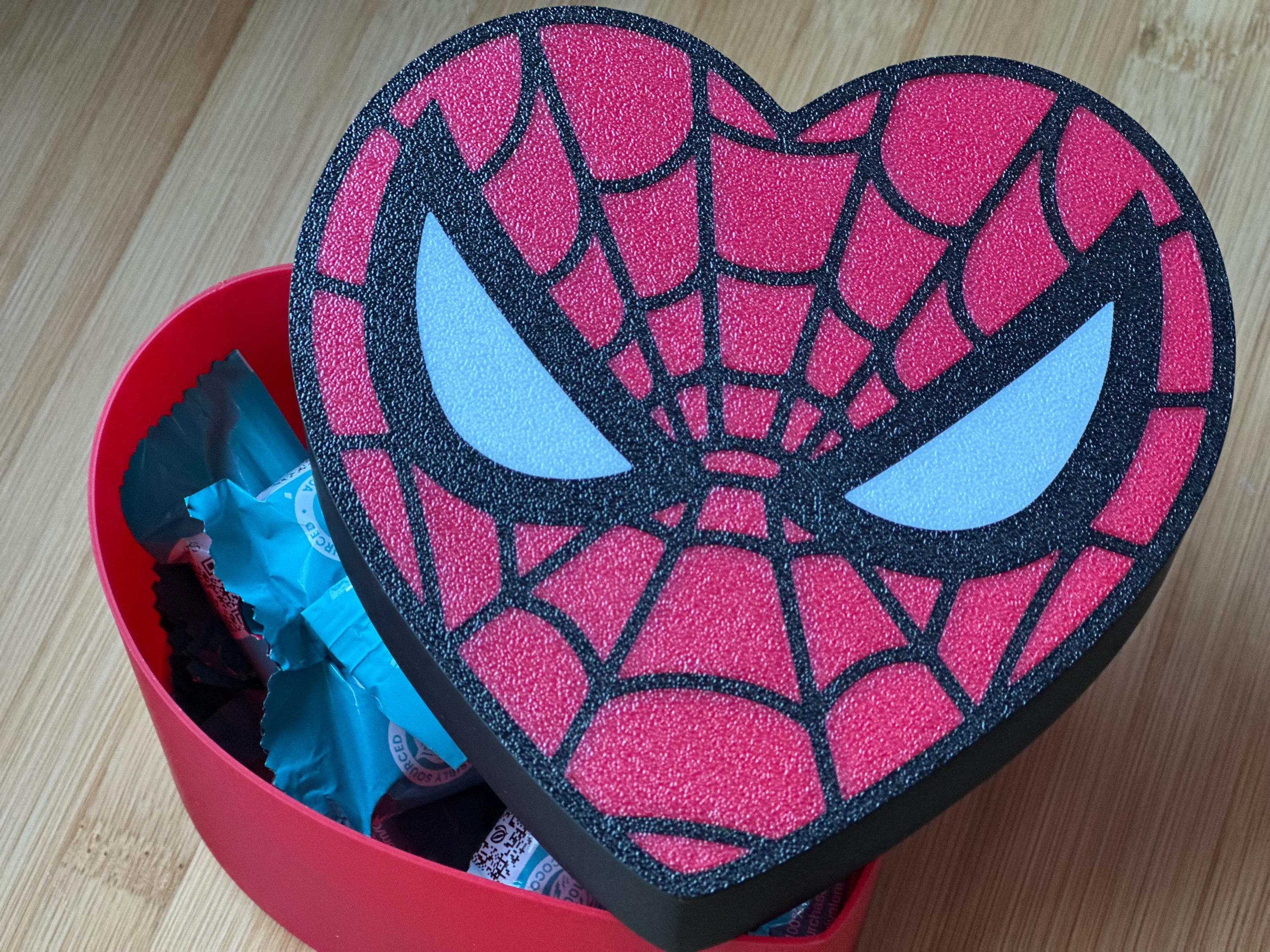 Spiderman Heart-Shaped Gift Box