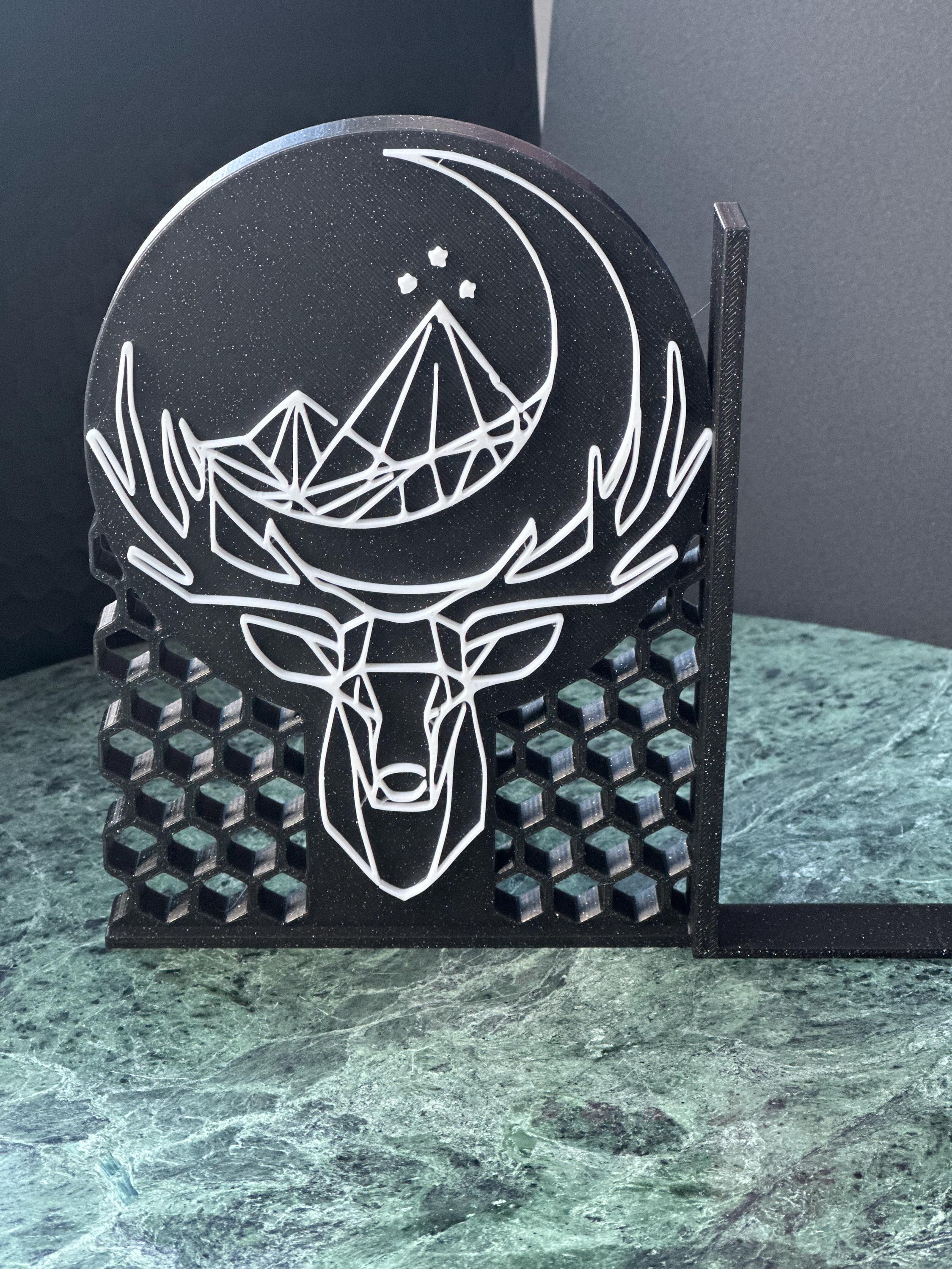 Throne of Glass Bookend