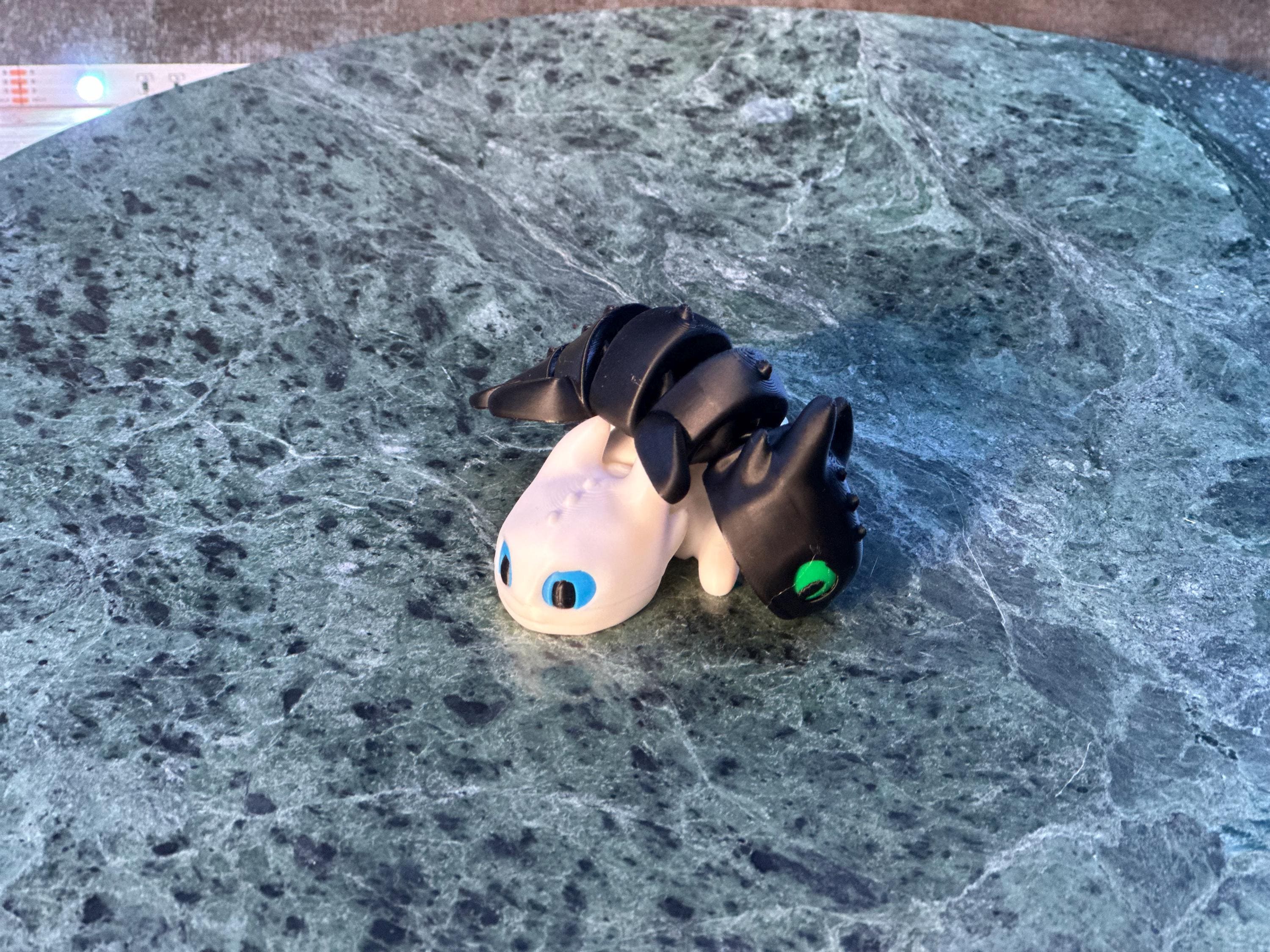 Night Fury & Light Fury Set