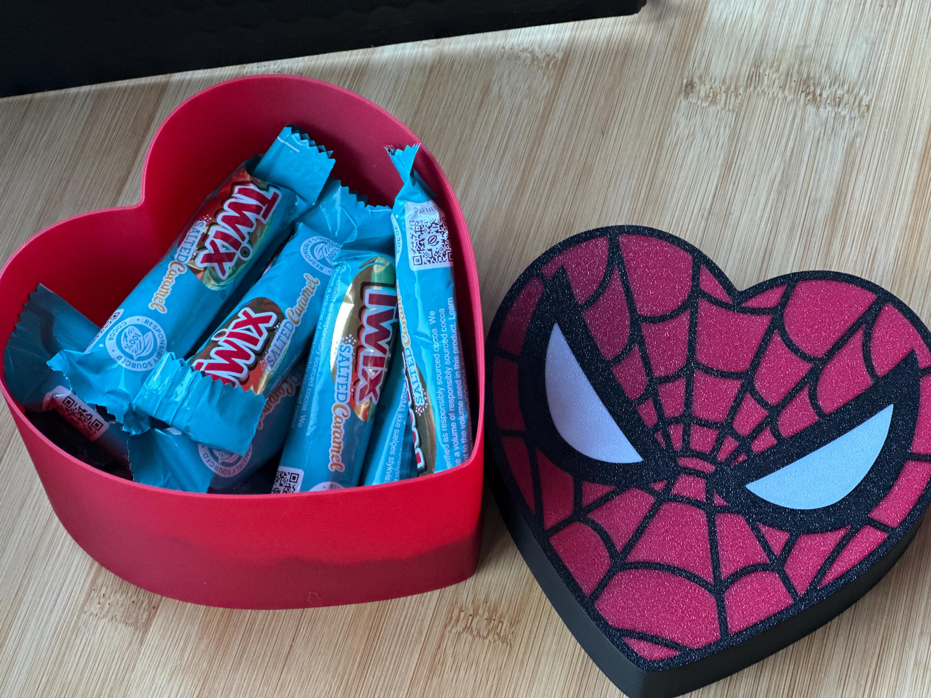 Spiderman Heart-Shaped Gift Box