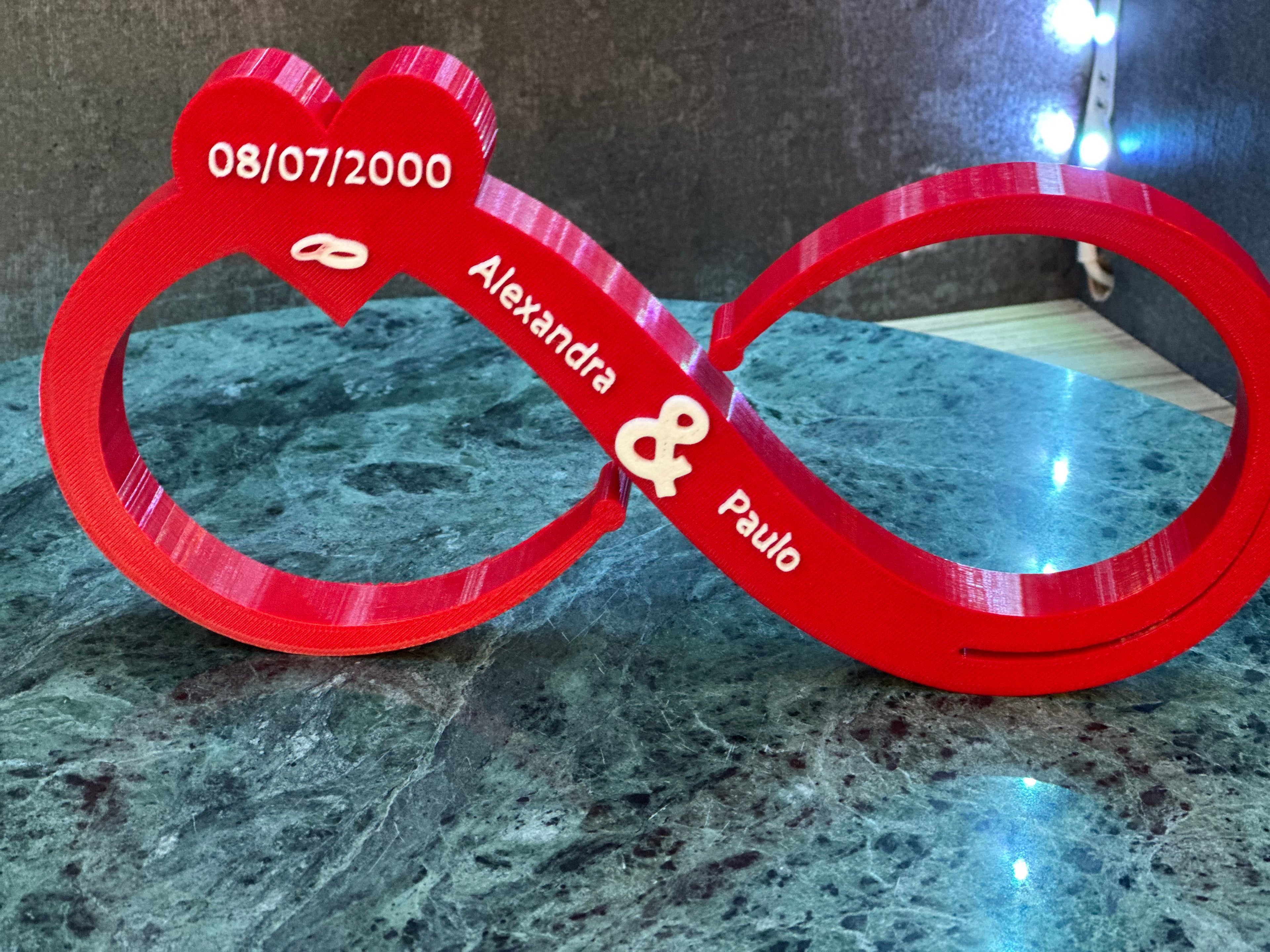 Personalised Infinity Symbol – Custom Name Gift