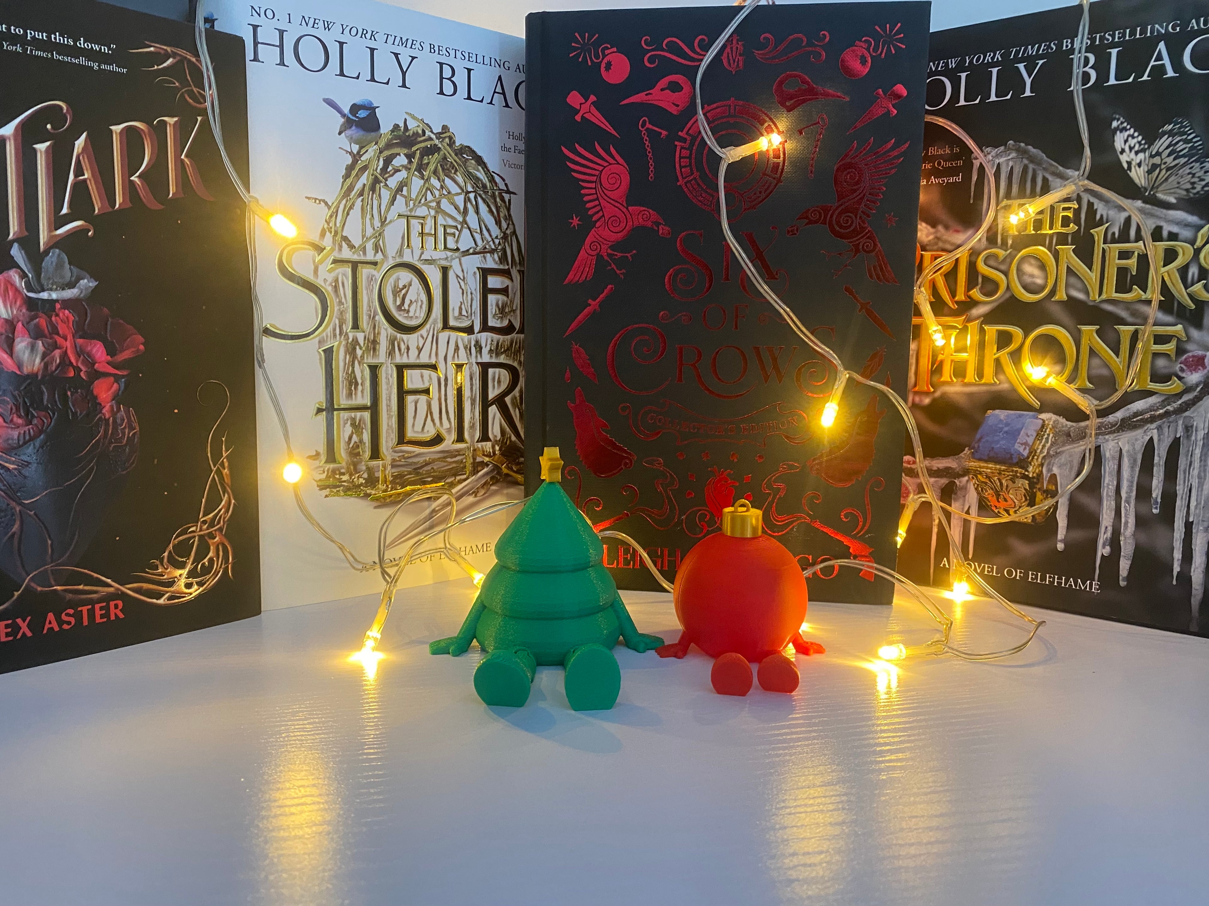 Articulated Christmas Tree & Bauble Figurine