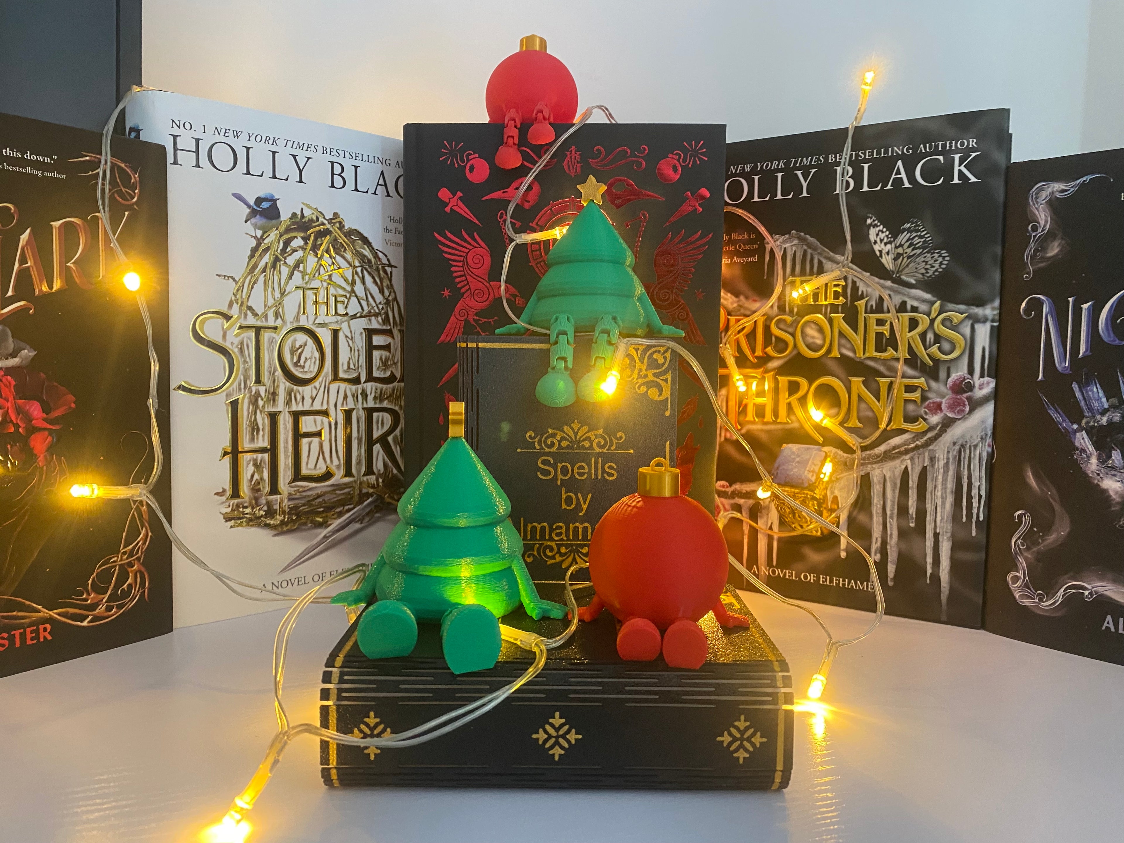 Articulated Christmas Tree & Bauble Figurine